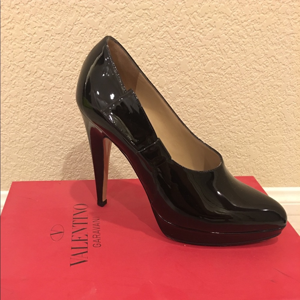 Luxury Brand Shoe